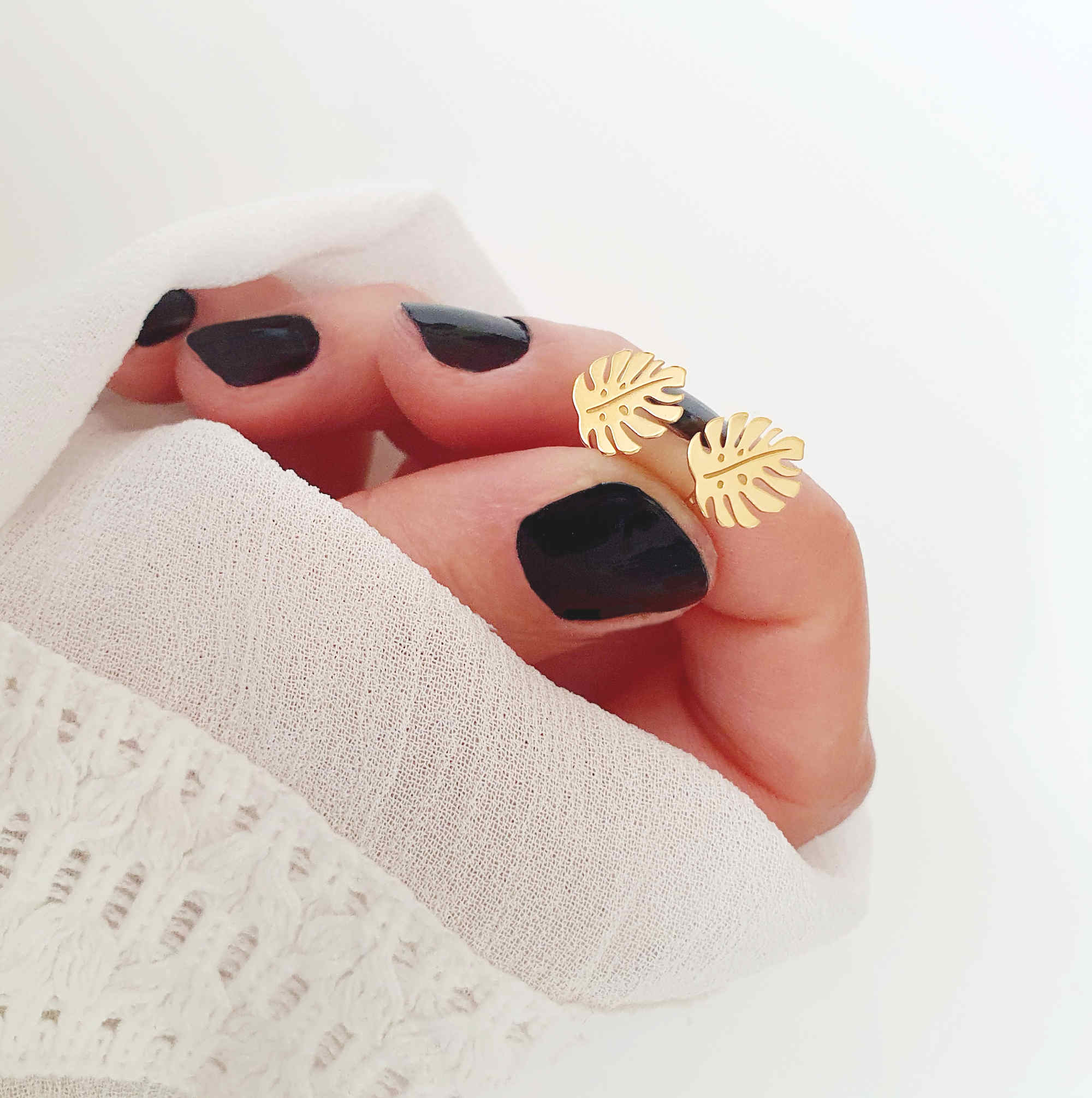 Monstera Ohrstecker 925 Silber vergoldet | Blatt Ohrringe